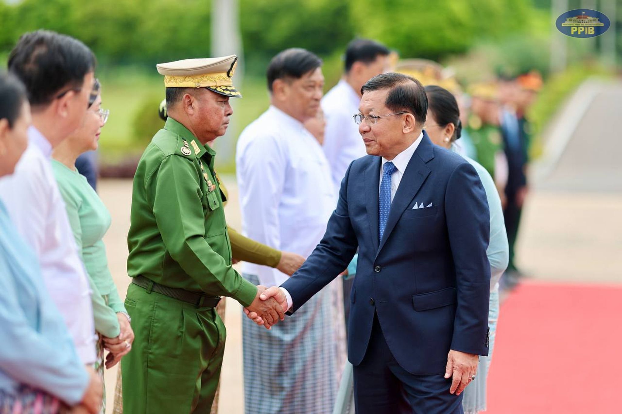 Head of Myanmar&rsquo;s military-backed government visits Vietnam in bid to normalize ties